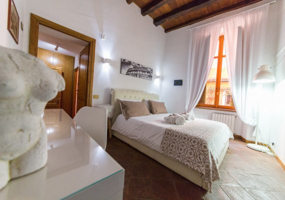 Double Room Queen Bed